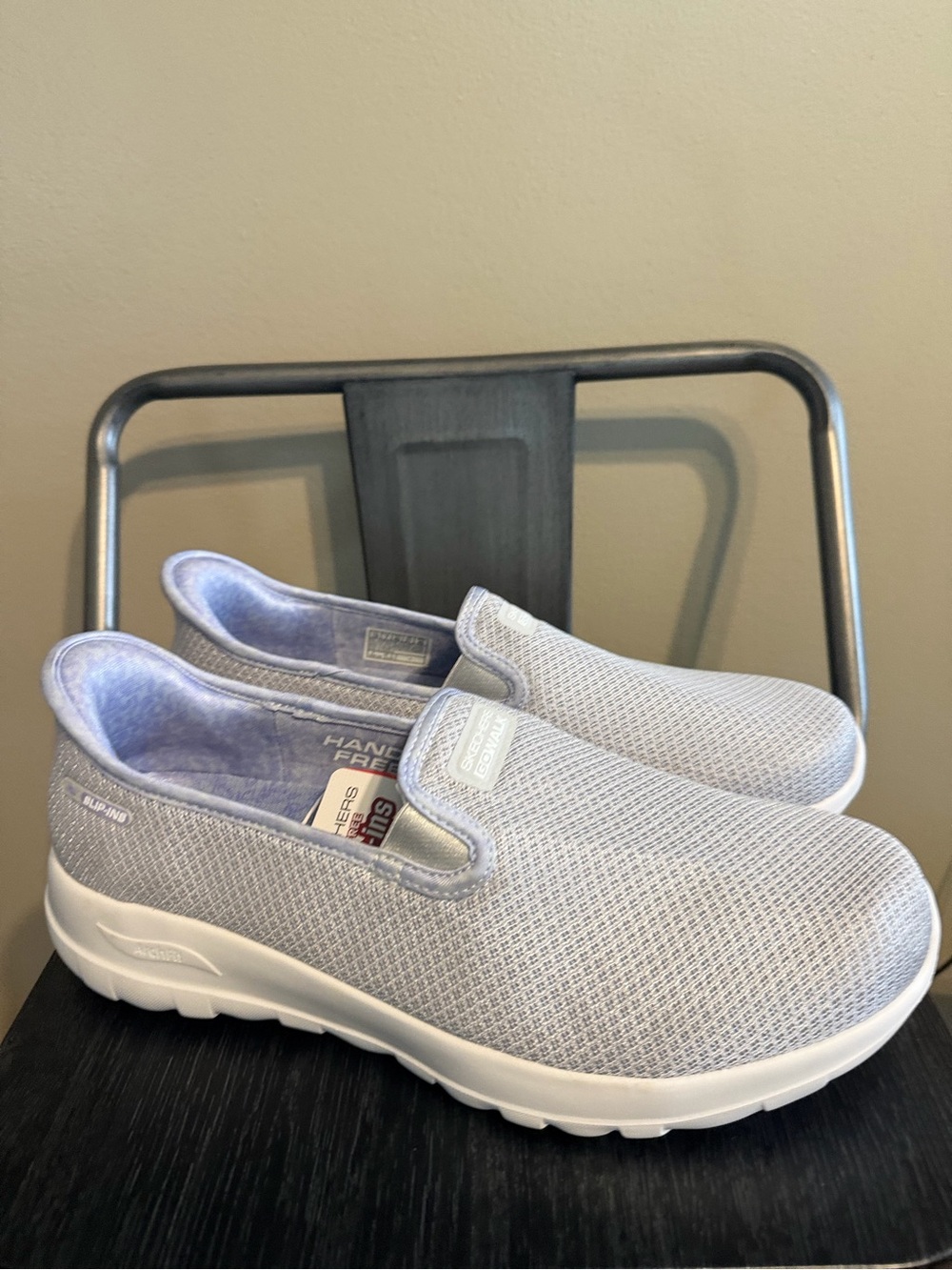 NWT Skechers Slip-ins Arch Fit GO WALK Joy Stefanie Shoes 10